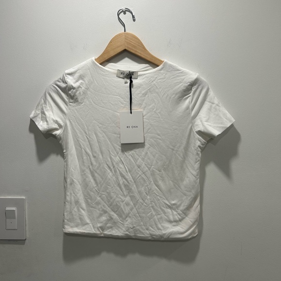 NWT Re ona signature t shirt - Picture 2 of 4